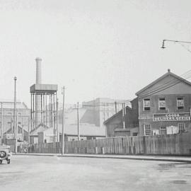 Road prior to reconstruction, Pier Street Haymarket 1932