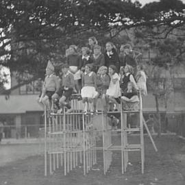 Jungle Bars, Camperdown Park Children's Playground, Australia Street Camperdown, 1935