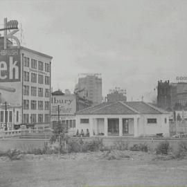 Club house and bowling green, King George V Memorial Park Bowling Club, York Street Sydney, 1937