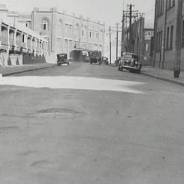 Road before reconstruction, Shepherd Street Chippendale, 1936