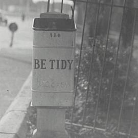 New type of kerb side litter bin, 1935