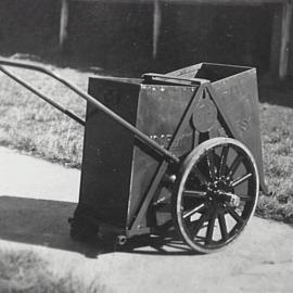New type of portable litter bins on trolley, 1935