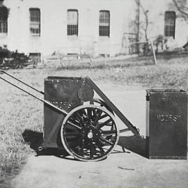 New type of portable litter bins with trolley, 1935