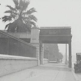 Looking north showing entrance to Pettys Hotel, York Street Sydney, 1939