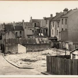 Print - Vacant block and buildings in Langley Lane Darlinghurst, 1937