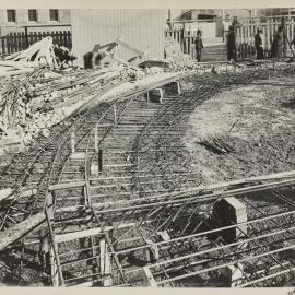 Print - Construction of the Great Western Coffee Palace, Haymarket, 1913