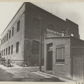 Print - Construction of the Municipal Council of Sydney Motor Garage, Darlinghurst, 1917