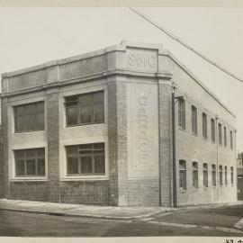 Print - Municipal Council of Sydney Motor Garage, Palmer Street and Yurong Lane Darlinghurst, 1917