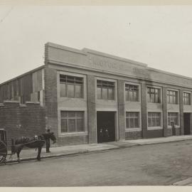 Print - Construction of the Municipal Council of Sydney Motor Garage, Darlinghurst, 1918