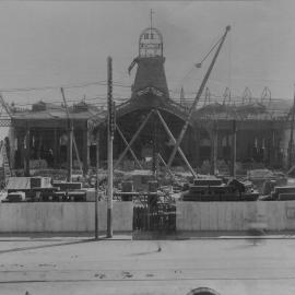 Print - Construction of the W P Manning Building, Haymarket, 1913