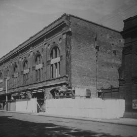 Print - Construction of the W P Manning Building, Haymarket, 1914