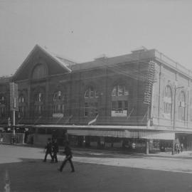 Print - Construction of the W P Manning Building, Haymarket, 1914