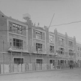 Print - Construction of Sydney Municipal Council Store, Haymarket, 1915