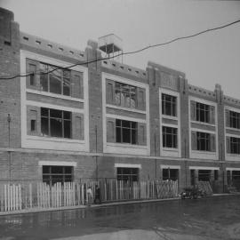 Print - Construction of Sydney Municipal Council Store, Haymarket, 1915