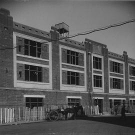 Print - Construction of Sydney Municipal Council Store, Haymarket, 1915