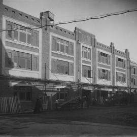 Print - Construction of Sydney Municipal Council Store, Haymarket, 1915