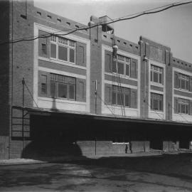 Print - Construction of Sydney Municipal Council Store, Haymarket, 1915