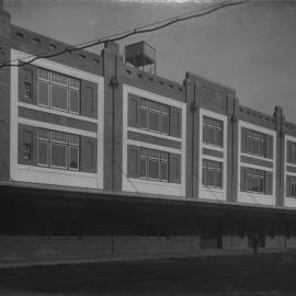 Print - Construction of Sydney Municipal Council Store, Haymarket, 1915