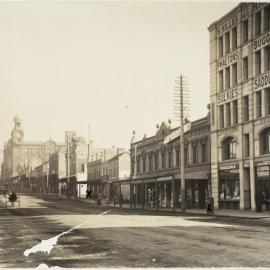 Print - Streetscape with commercial buildings along George Street West Ultimo, 1906