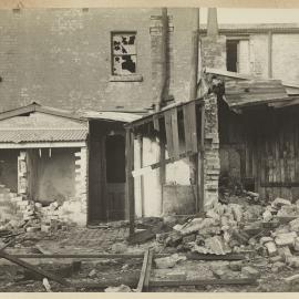 Print - Building targeted for demolition in Harwood Street Pyrmont, 1922