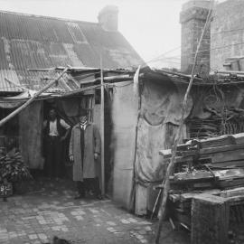 Print - Inspector of Nuisances visits dwellings in Grose Street Camperdown, 1922
