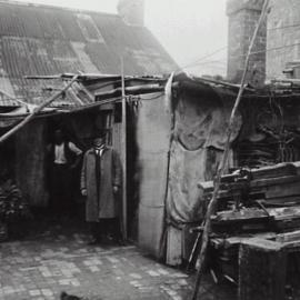 Print - Inspector of Nuisances visits dwellings in Grose Street Camperdown, 1922