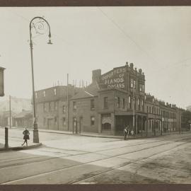 Print - Streetscape, Flinders Street towards Taylor Square Surry Hills, 1916