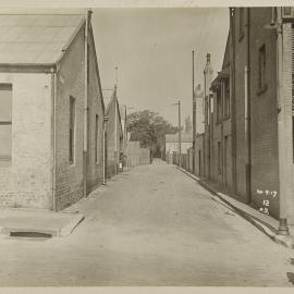 Print - Buildings and houses in Earl Street Potts Point, 1917