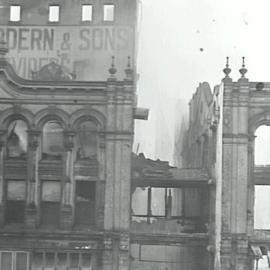 Print - Anthony Hordern Palace Emporium fire, Gipps Street (now Barlow Street) Haymarket, 1901