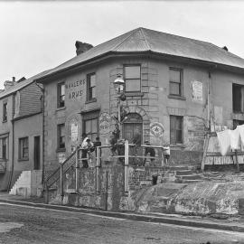 Print - Whaler’s Arms Hotel, Gloucester Street The Rocks, circa 1901