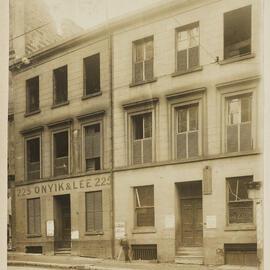 Print - Onyik and Lee importers, George Street Sydney, circa 1912