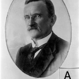 Portrait of P Roberts, Mayor of Redfern, 1920