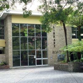 Sydney City Library, Kings Cross branch, Macleay Street Sydney, 1991