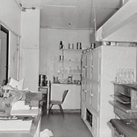 Kitchen of Nick's Inn, Darlinghurst Road Potts Point, 1964