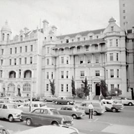 Street view Macquarie Street Sydney, 1964