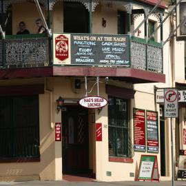 Nag's Head Hotel, St Johns Road Glebe, 2003