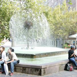 El Alamein Fountain, Fitzroy Gardens, Macleay Street Potts Point, 2004