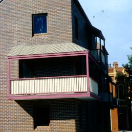 Woolloomooloo Redevelopment Project, side view of terrace, Forbes Street Woolloomooloo, 1981