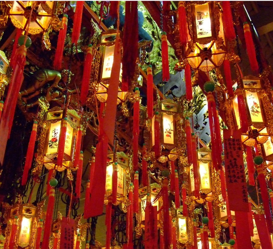 Lanterns, Sze Yup Temple, Edward Street Glebe Point, 2007 by Robert Staas (A-00029547)