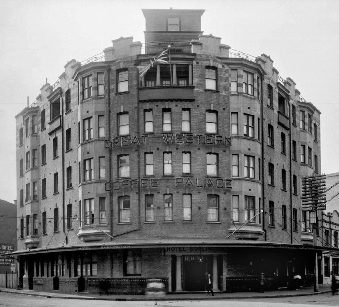 Great Western Coffee Palace, Haymarket, 1914 (A-01001346)