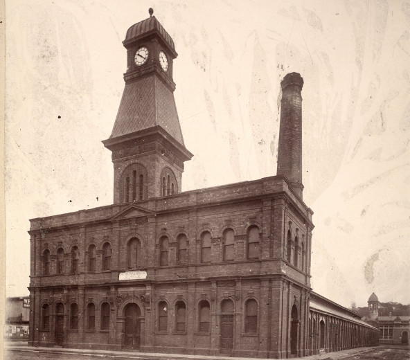  Fish Market in Forbes Street Woolloomooloo, 1902 (A-00036222)
