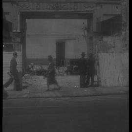 Demolition site, Sydney, 1935