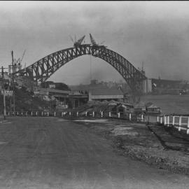 Sydney Harbour Bridge under construction, 1930