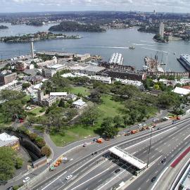 Elevated view of Observatory Hill Park and Dawes Point wharves, Millers Point, 2000