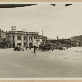 Print - Streetscape with intersection Broadway and Wattle Street Ultimo, 1937