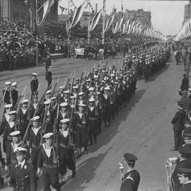 Sailors on parade, Victory Day celebrations, Macquarie Street Sydney, 1919