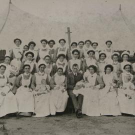 Midwives and doctors, Crown Street Women's Hospital, Surry Hills, no date