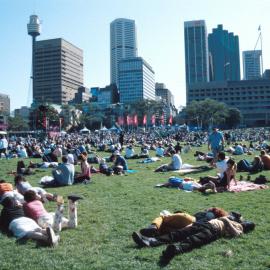 Crowd at the SSO concert in the Domain, Sydney, 2000