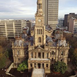 Front view of the Town Hall, George Street Sydney, 1989