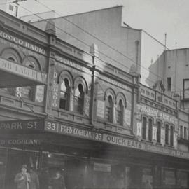Fred Coghlan and Quick Eats, Park Street Sydney 1935.